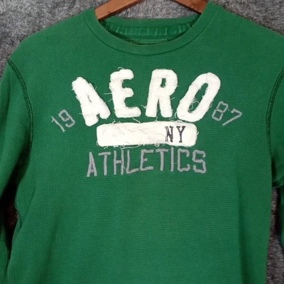 Aeropostale Green Crewneck Sweater Spell Out Logo Unisex Size Medium - Picture 3 of 9